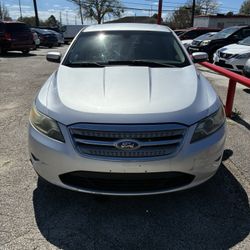 Ford Taurus 2017