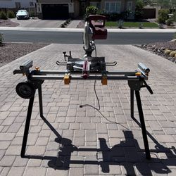 Chicago Electric 10 in Compound Miter Saw