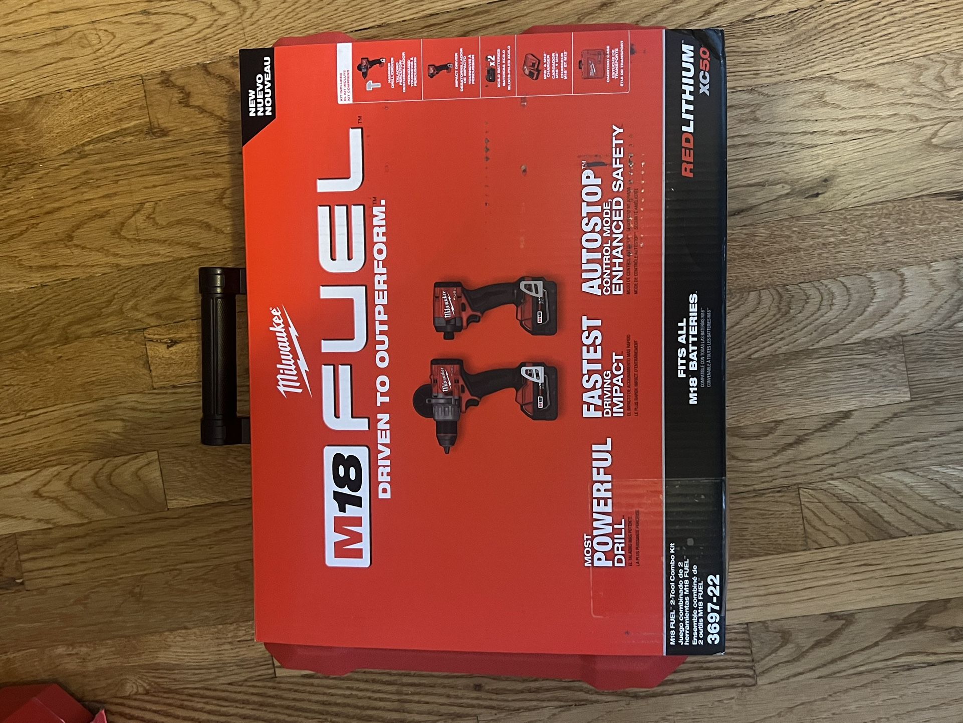 Milwaukee M18 FUEL 18V Lithium-lon Brushless Cordless Hammer Drill and Impact Driver Combo Kit (2-Tool) with 2 Batteries