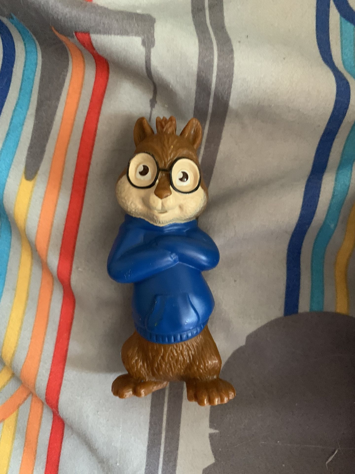 McDonalds Alvin and the Chipmunks the Squeakquel Simon #5 Happy Meal Non-Talking