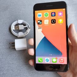 iPhone 8 Plus - UNLOCKED - Like New 