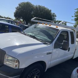 Ford 350 Super Duty XL