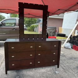 Dark Walnut 6 Drawer Dresser & Mirror