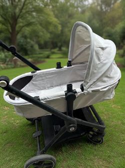 Cybex EOS Stroller