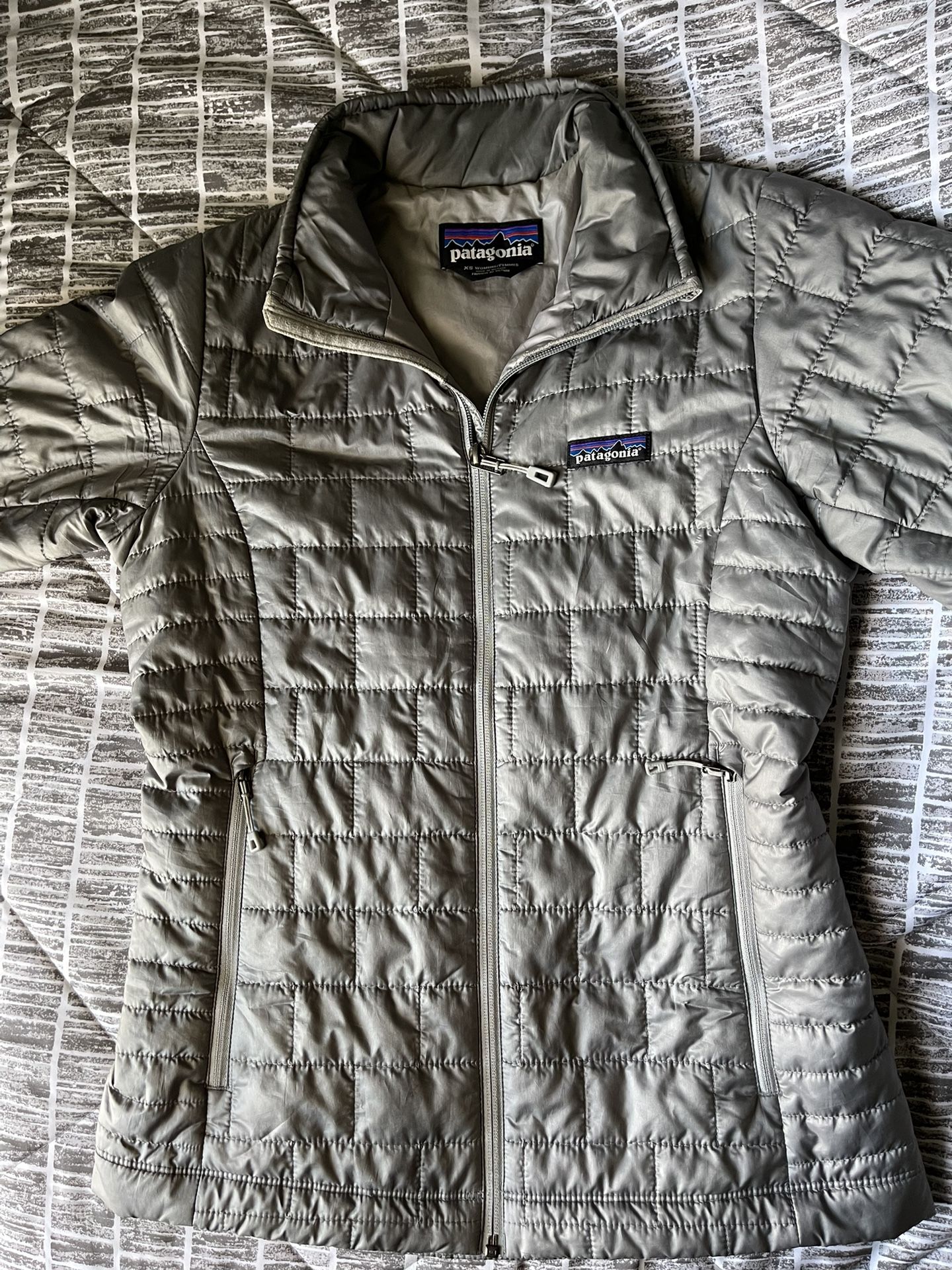 Patagonia Ladies Down Light Jacket Size XS 