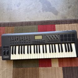 M-Audio Axiom Pro 49 MIDI Controller Keyboard - Pro Studio Quality - Like New
