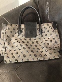 Dooney & Bourke Purse