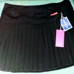 Women's XL Rampage Skort. NEW WITH TAGS! CHECK OTHER POSTS PLEASE 🫶