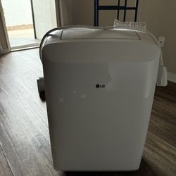 LG Portable AC Unit with Window Panel + Hose