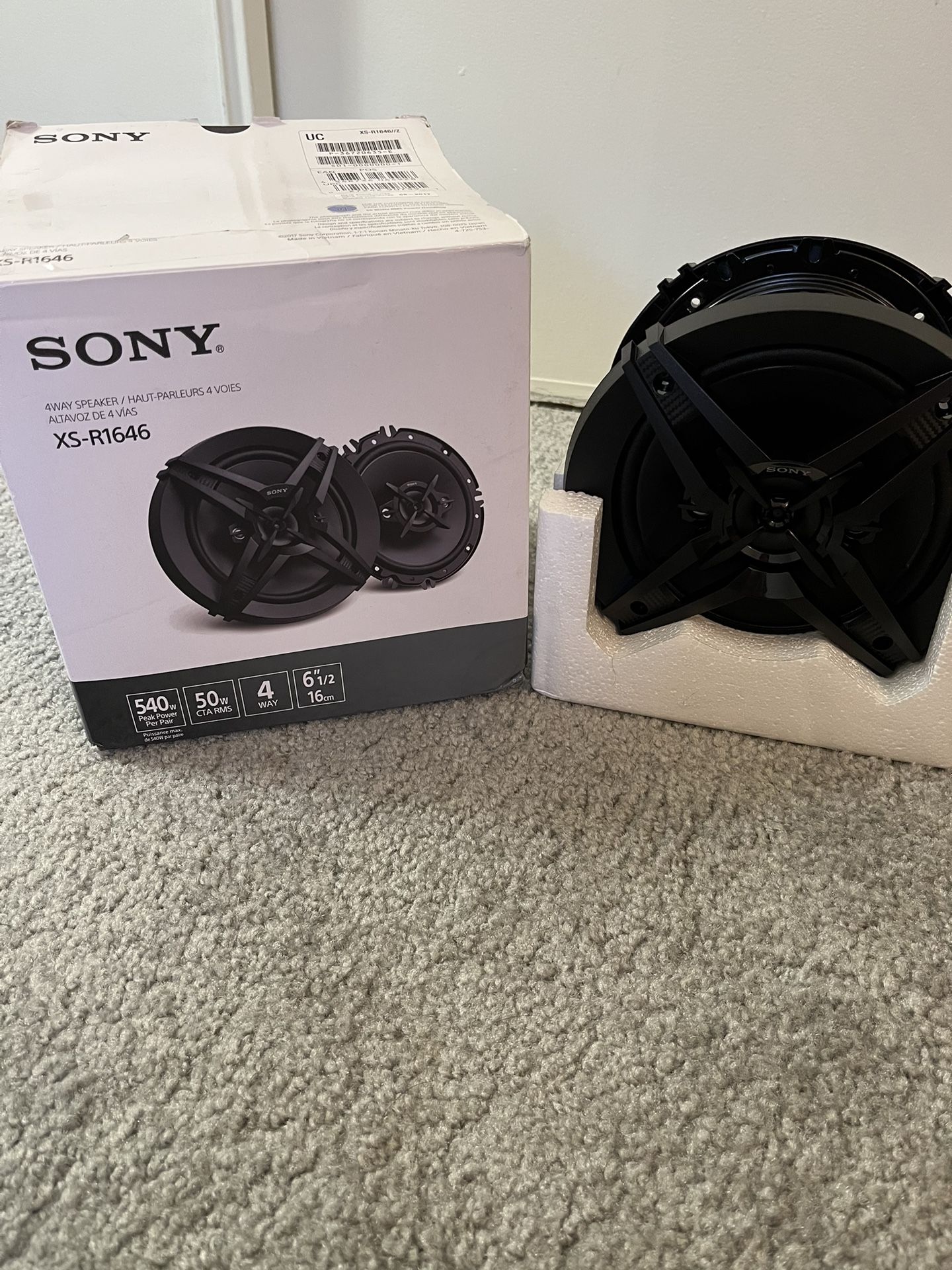 Sony XS-R1646 Car Speakers