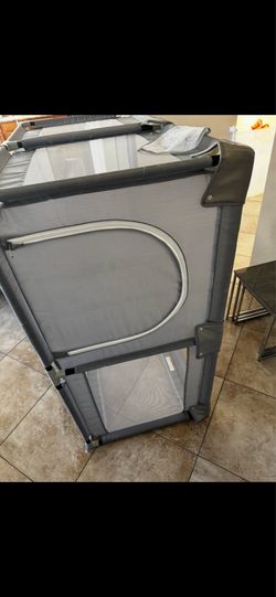 Large play pen