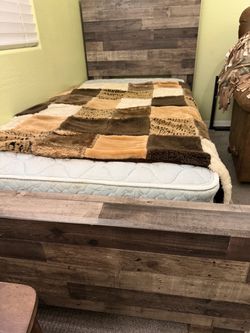 Bed dresser set