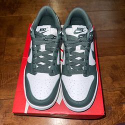 Nike Dunk Low (GS) 