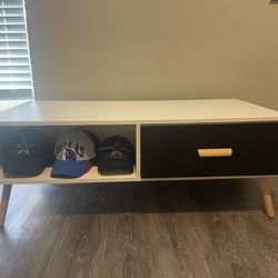 White Table With 2 Drawers On Each Side 