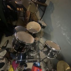 Drum Kit 