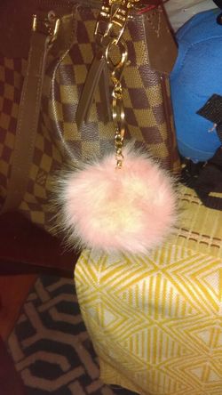 Fur ball key chain light pink