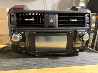 4Runner stereo. Stock unit in 2019 TRD Off Road.
