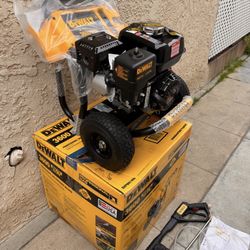 Dewalt 3600 Psi 2.5 GPM Cold Water Gas
