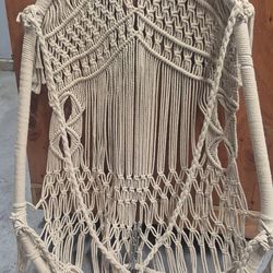 Hanging knit swing chair