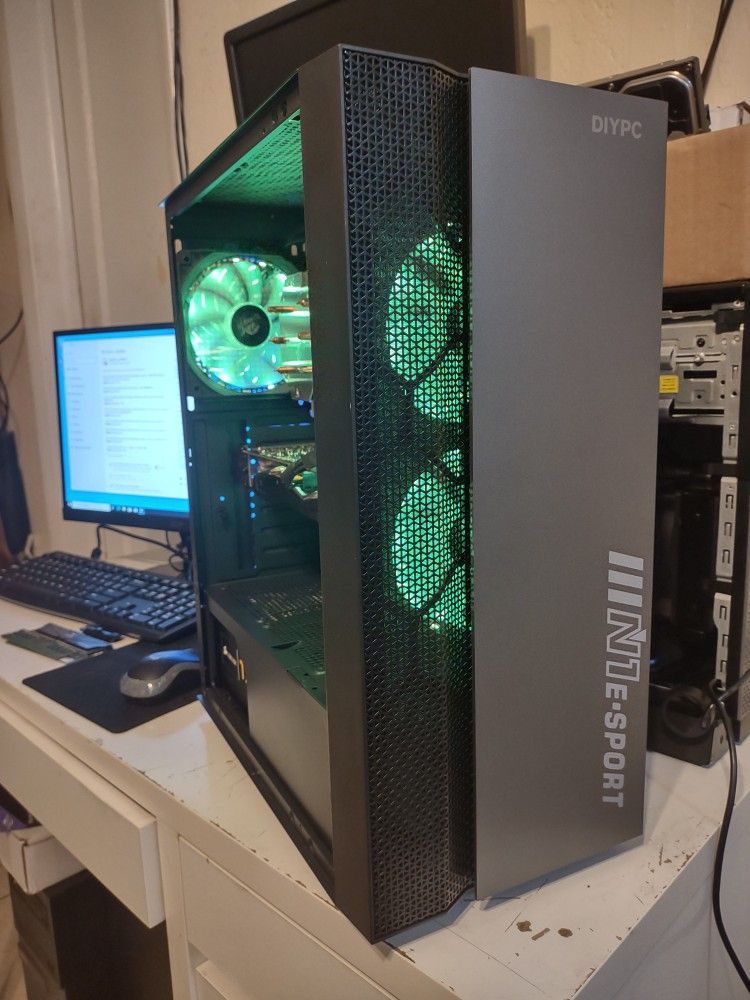 Entry Gaming PC - DIYPC S08 Build