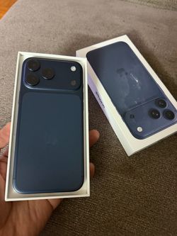 Tmobile Like New Iphone 17 Pro Max 256 Blue