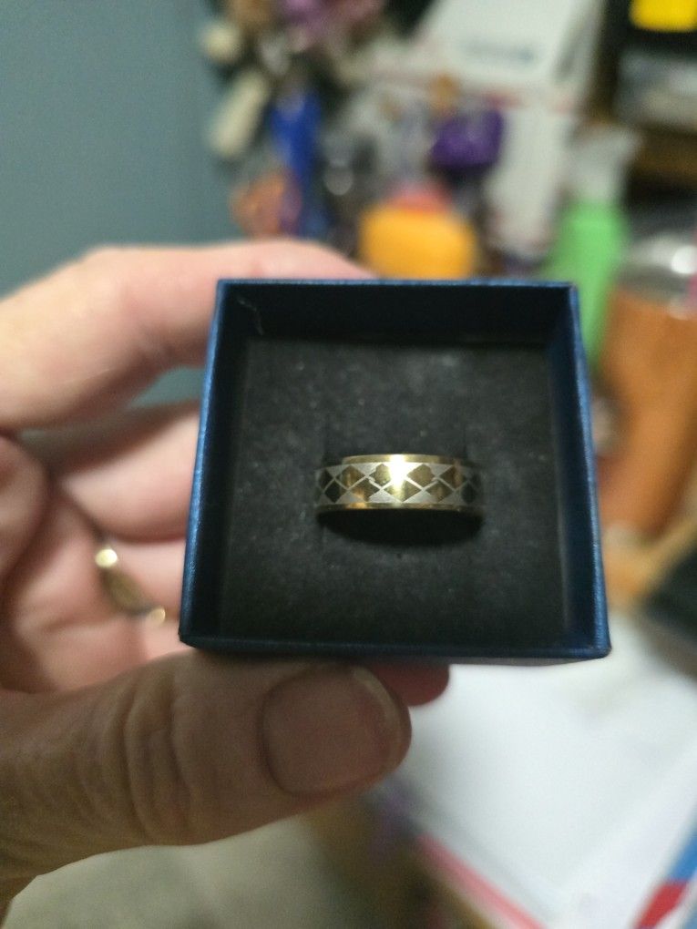 Size 11 Stainless Steel Gold Band
