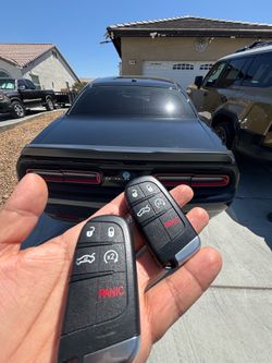 Llaves de autos / car keys and remotes