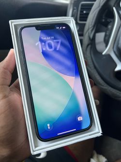 iPhone 16e UNLOCKED