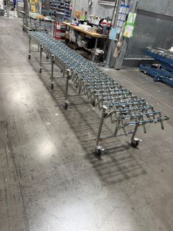 Skate Wheel Rolling Accordian Conveyer
