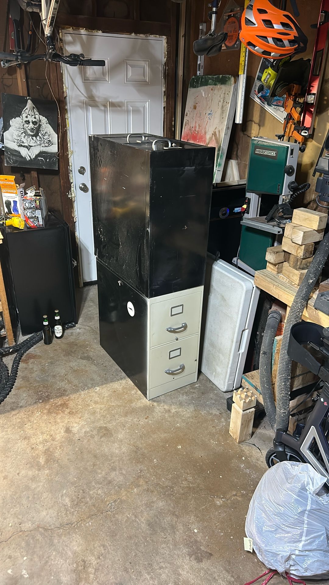 Filing Cabinets