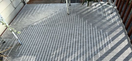 94x94” Washable Flat Weave Outdoor Rug