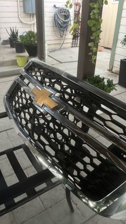 Grill for suburban 2015— parrilla para suburban