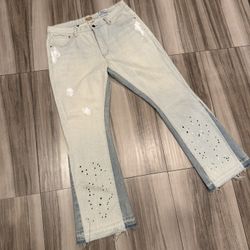 Gallery Debt Jeans 