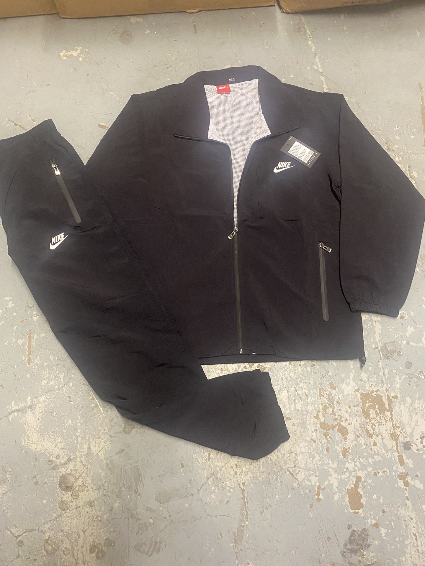 Nike Windbreaker Sets (XL - 4X