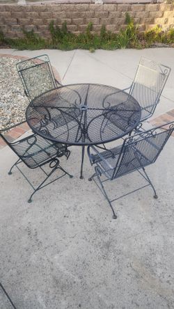 48" Patio table set, Rod Iron