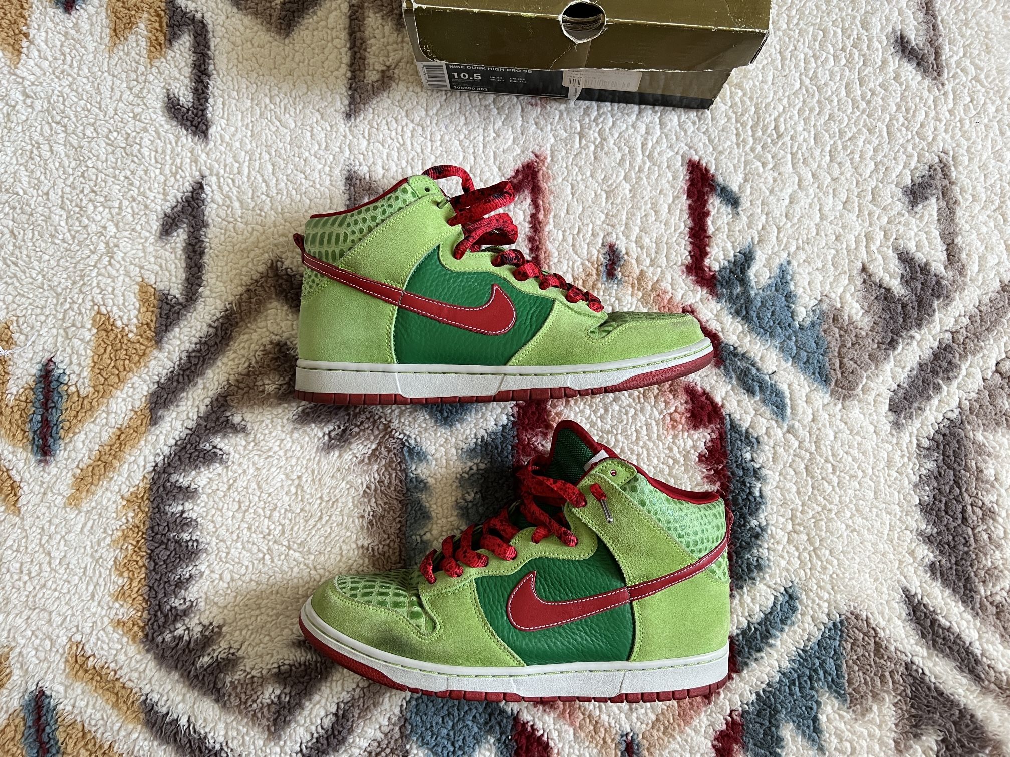 Size 10.5 Nike SB Dunk High Dr. Feelgood