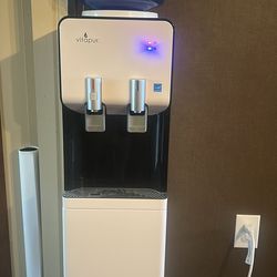 Water dispenser