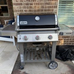 Weber Genesis E-310 Natural Gas Grill