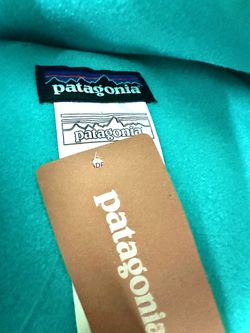 New Patagonia Aqua Fleece Blanket