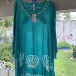 Beautiful Dress fits up to xl