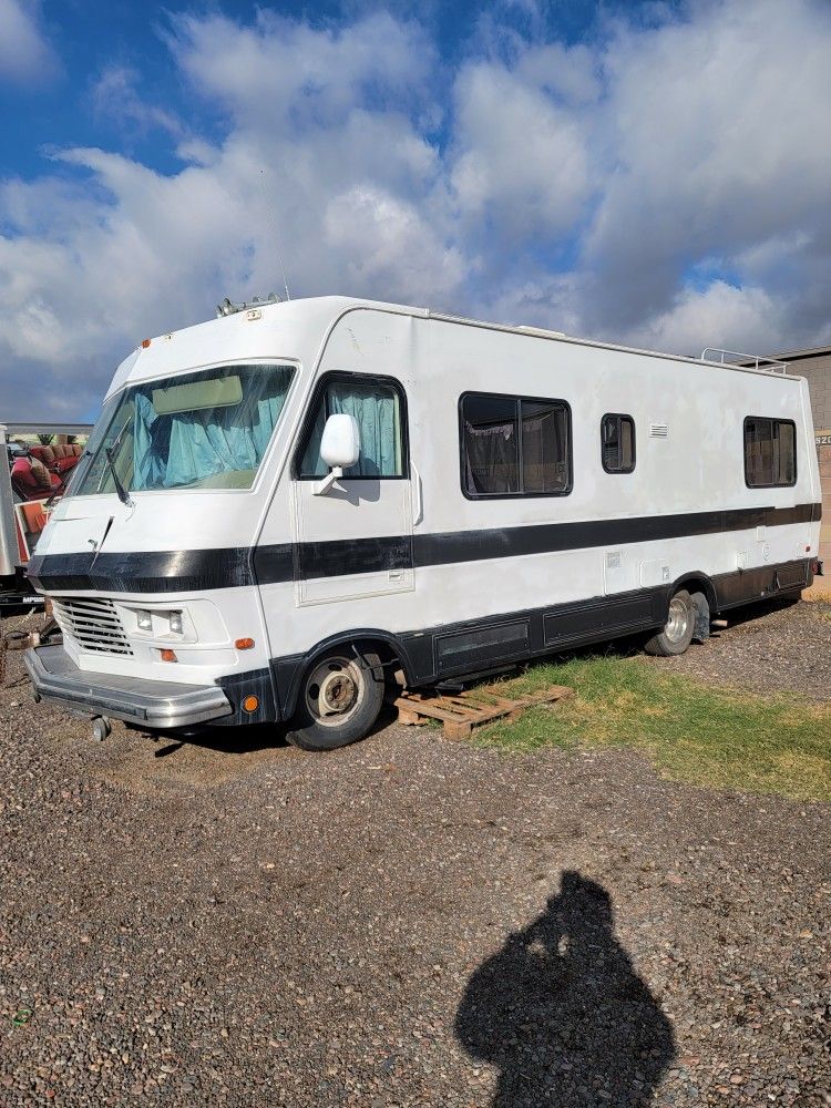 89 Mallard Motorhome