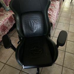 Black And Green Razer Iskur Gaming Chair 