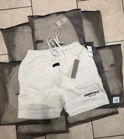 Light Oat Essentials Shorts