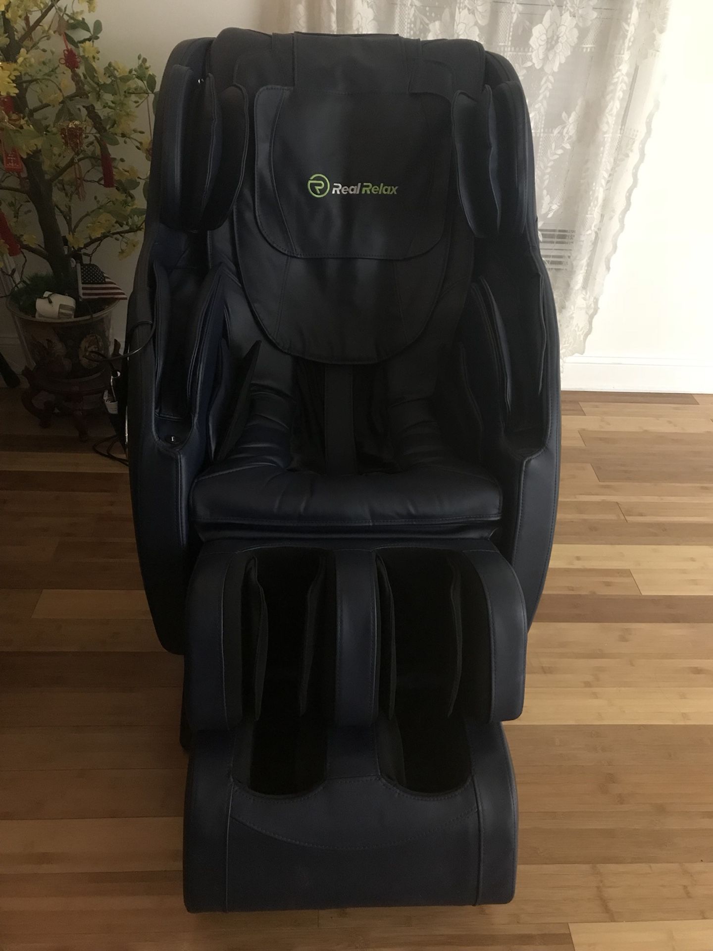 Real relax sl track massage chair with robot hand zero full