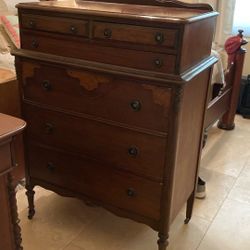 Antique Chest Of Drawers. Very Nice Over 50 Years Old 