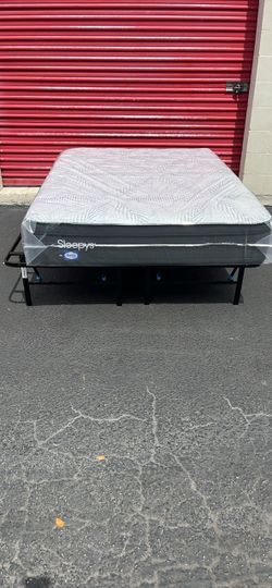 Brand new full Sleepy's by Sealy Mattress in plastic
