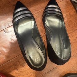 Gently Used Shoes 