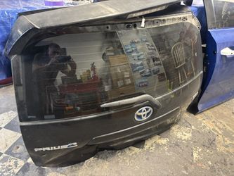 prius C glass