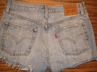 Levi's short
