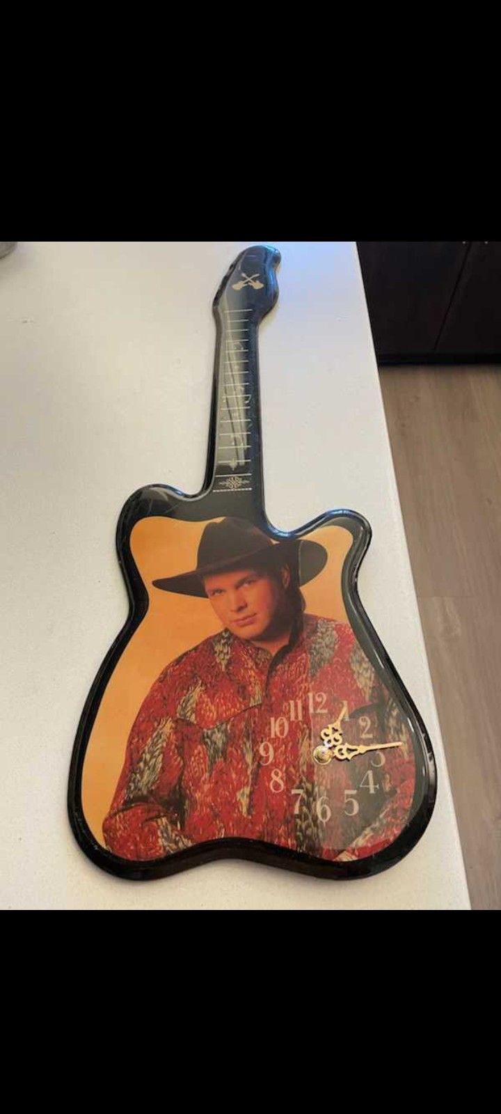 Antique Garth Brooks guitar clock!! Won't Find This Every Day! 
